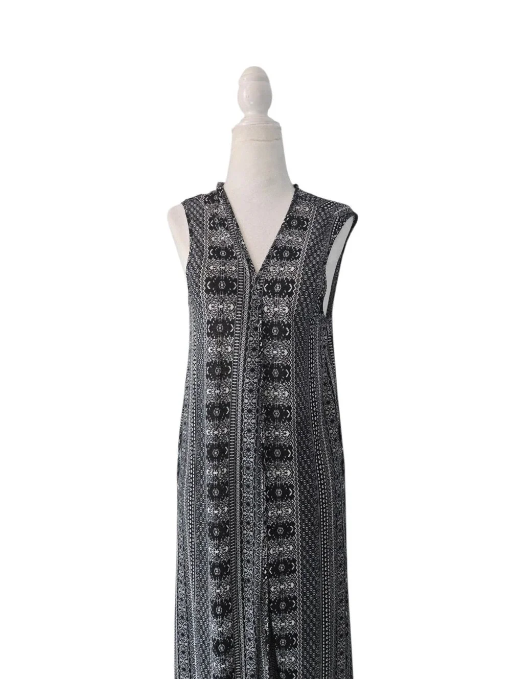 Rue 21 Vest/Kimono with Fringe Black size Medium